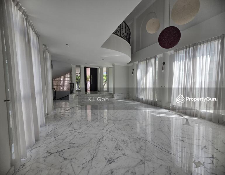 For Rent - ⭐️⭐️LANDED7772@BUNGALOW WITH BASEMENT AND POOL NEAR BUKIT TIMAH/STEVEN MRT. ☎️KL 83827772
