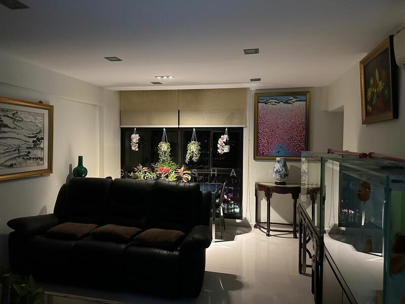 Well renovated  living room