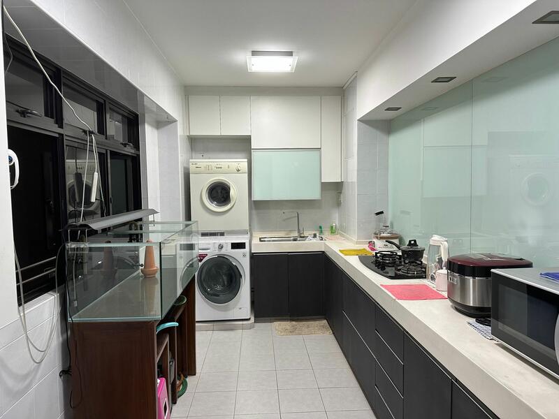 Nice and clean kitchen