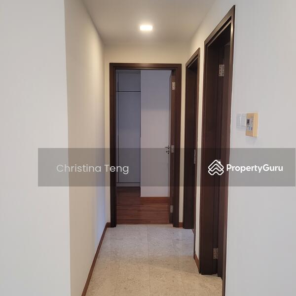 Walk way to bedrooms