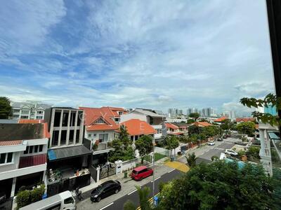 Sandy Eight for Sale in Singapore