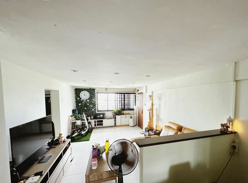 473 Ang Mo Kio Avenue 10, 473 Ang Mo Kio Avenue 10, 3 Bedrooms, 980 sqft, HDB Flat For Sale, by Catherine Ho Mei Yoke, 24597255 - Living hall - PropertyGuru.com.sg