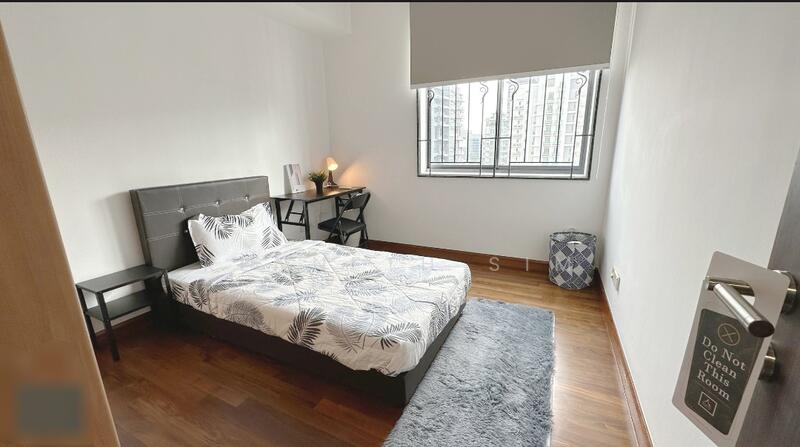 TAKENCR4 Original common bedroom for 1pax share 2 bathrooms, kitchen ,use condo facilities