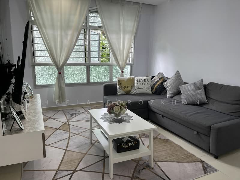 429A Yishun Avenue 11, 429A Yishun Avenue 11, 3 Bedrooms, 990 sqft, HDB Flat For Rent, by Sheela Ferozkhan, 24598400 - PropertyGuru.com.sg