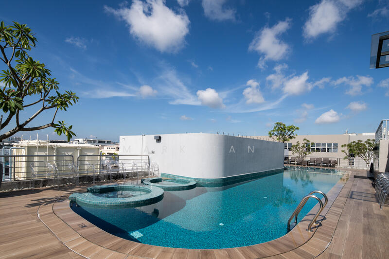 High Specifications Industrial Building @ Ubi Avenue, Ubi Avenue, 96,550 sqft, Light Industrial (B1) For Sale, by Mark Tan, 24598558 - Roof top swimmng pool with relaxing views - CommercialGuru.com.sg