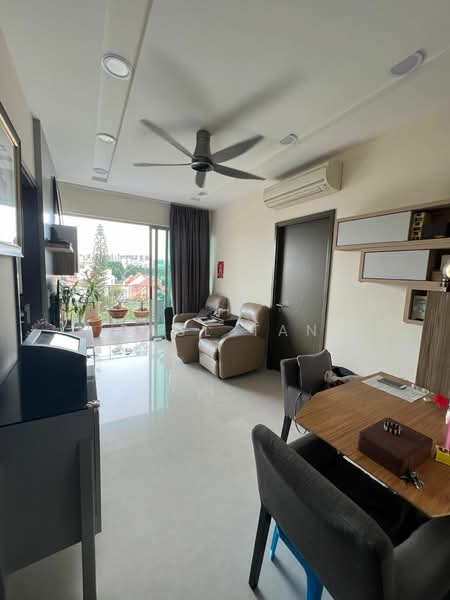 Jade Residences, 1 Lew Lian Vale, 2 Bedrooms, 732 sqft, Apartment For Rent, by Paul Tan, 24598601 - PropertyGuru.com.sg
