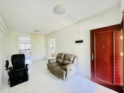 For Rent - 104 Jurong East Street 13