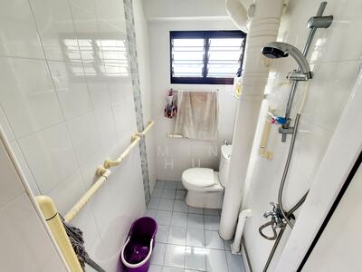 For Rent - 225 Pending Road