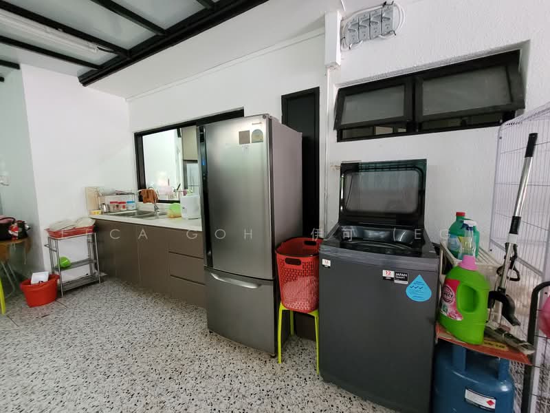 Near Kovan MRT 4 Ensuite Bedrooms 999 Years Corner Terrace 靠近高文地铁角头排屋