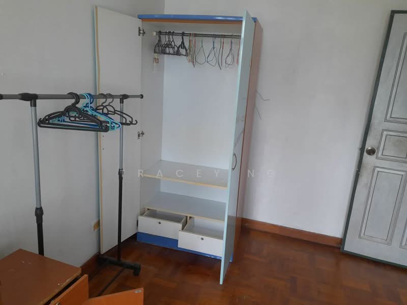 For Rent - Crescendo Building