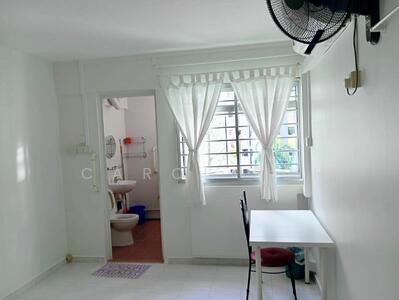 For Rent - 453 Tampines Street 42