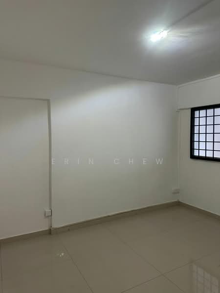 434 Jurong West Street 42 HDB Flat For Sale at S$ 418,000 | PropertyGuru Singapore