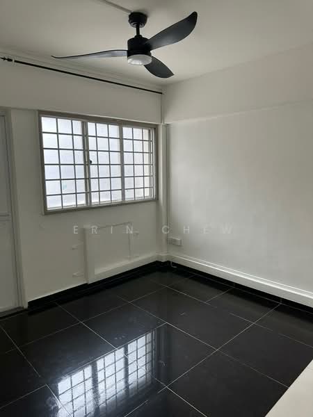 434 Jurong West Street 42 HDB Flat For Sale at S$ 418,000 | PropertyGuru Singapore