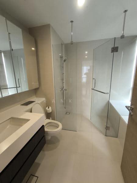 The Palette, 111 Pasir Ris Grove, Pasir Ris / Tampines, 4 Bedrooms, 1,163 sqft, Condominium For Rent, by Frank Wu, 24603465 - Bathroom - PropertyGuru.com.sg