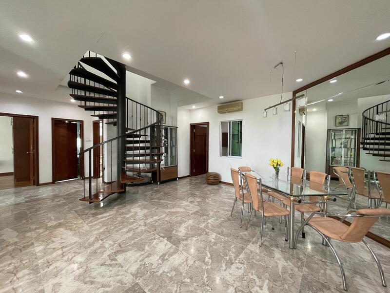 For Rent - Grand Regalia