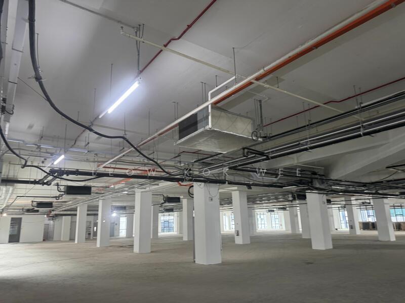 Next to mrt @ 7m warehouse/ industrial space above mrt @ tai Seng, Tai Seng, 5,000 sqft, Business / Science Park For Rent, by Leow Kok Wee, 24608167 - CommercialGuru.com.sg