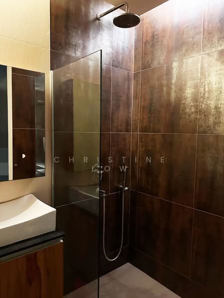 For Sale - D21 Beautiful 99yr Inter-Terrace with Back Garden Park 2 cars