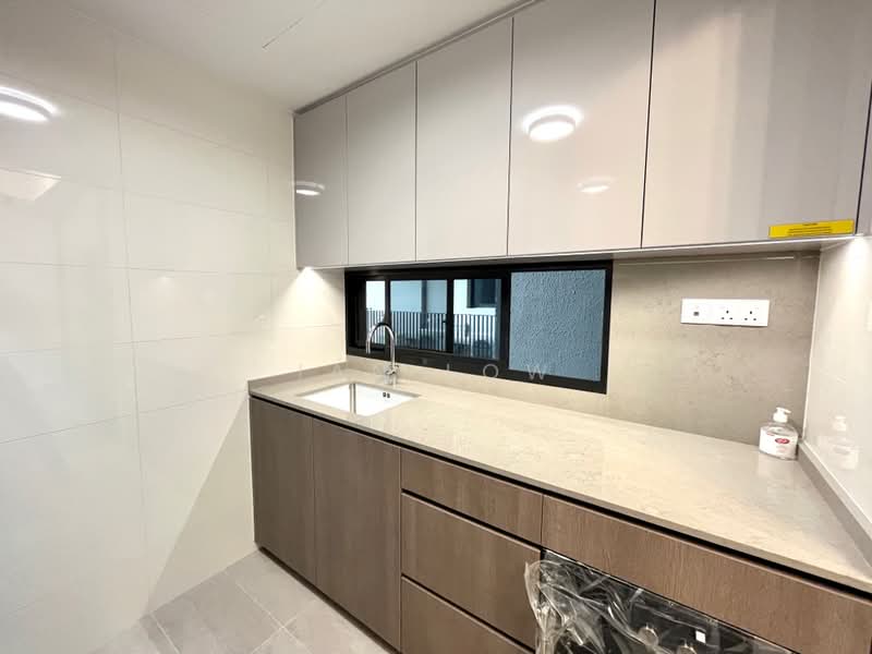 Avenue South Residence, 11 Silat Avenue, 3 Bedrooms, 947 sqft, Condominium For Rent, by Ian Low, 24611006 - Well ventilated kitchen - PropertyGuru.com.sg