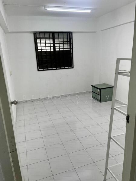 For Rent - 252 Jurong East Street 24