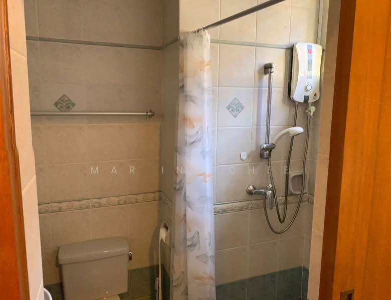 Niven Inter Terrace House, Niven road, 2 Bedrooms, 200 sqft, Terraced House For Rent, by Mar Inn Chee, 24611925 - PropertyGuru.com.sg