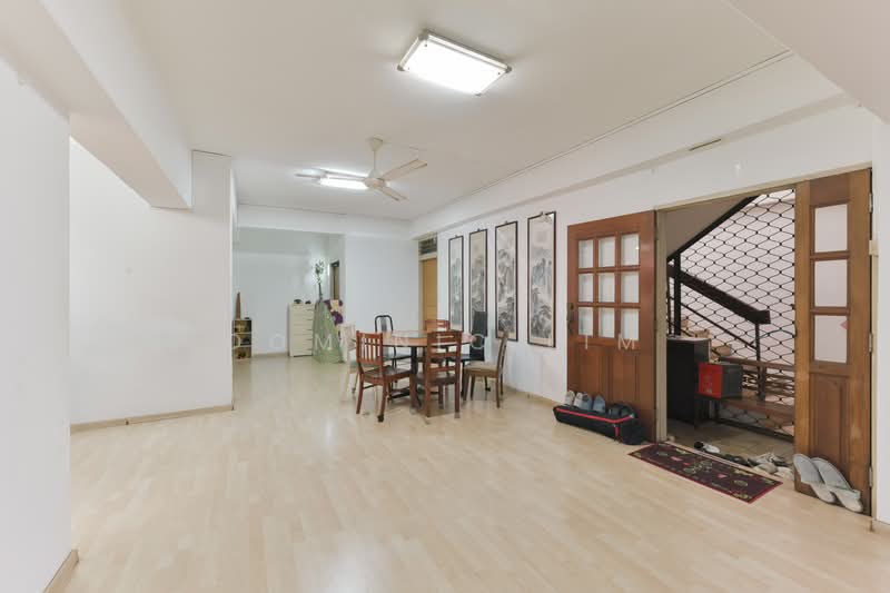 Beautiful and Spacious FreeHold apartment at $950 psf!, Changi Road Joo Chiat Katong, Eunos / Geylang / Paya Lebar, 3 Bedrooms, 2,368 sqft, Walk-up Apartment For Sale, by Dominic Lim, 24612109 - Expansive Dining and extended Living area - PropertyGuru.com.sg