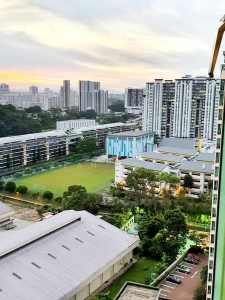 Hazel Park Condo, 27 Hazel Park Terrace, 3 Bedrooms, 1,335 sqft, Condominium For Rent, by Sean Wong, 24613803 - PropertyGuru.com.sg