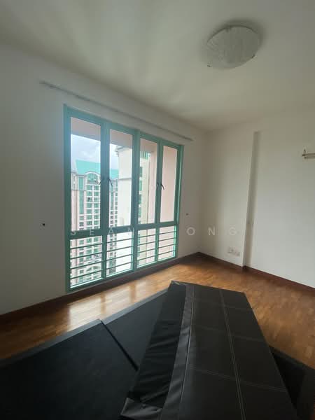 Hazel Park Condo, 27 Hazel Park Terrace, 3 Bedrooms, 1,335 sqft, Condominium For Rent, by Sean Wong, 24613803 - PropertyGuru.com.sg