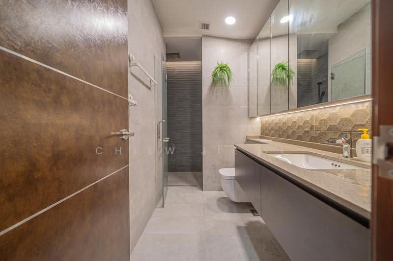 The Petals, Hillview Avenue, Dairy Farm / Bukit Panjang / Choa Chu Kang, 3 Bedrooms, 1,593 sqft, Condominium For Sale, by Chiew Jie Yi, 24614608 - Bathroom - PropertyGuru.com.sg