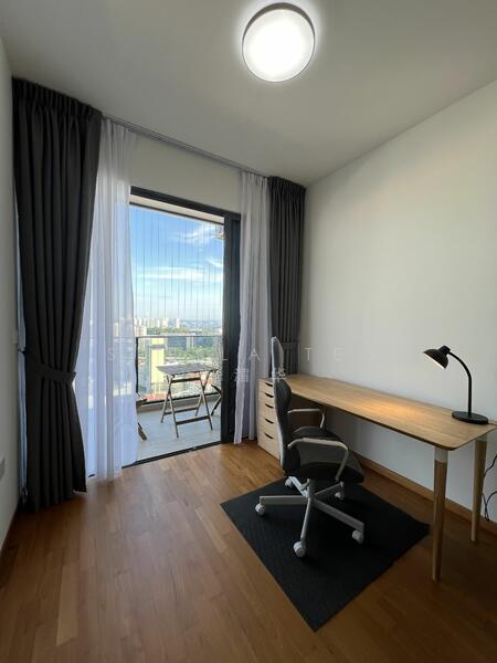 2nd Room as study room