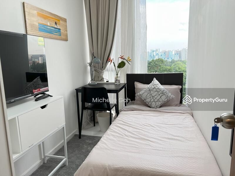 For Rent - The Lakeshore