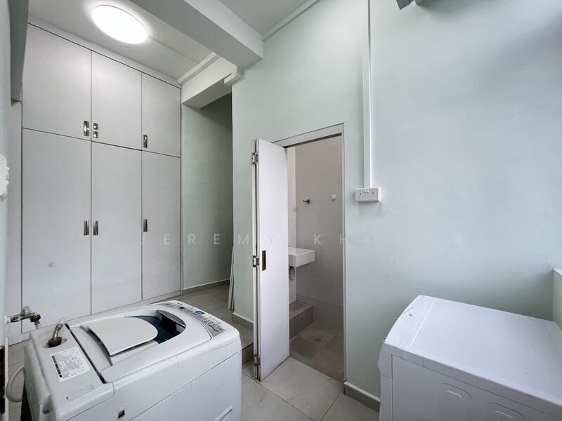 For Rent - Elizabeth Tower