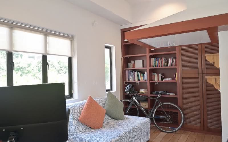 Zion Road Walk Up Apartment Opposite Great World City, Zion Road, 2 Bedrooms, 1,407 sqft, Walk-up Apartment For Sale, by Ching Chia, 24617698 - PropertyGuru.com.sg