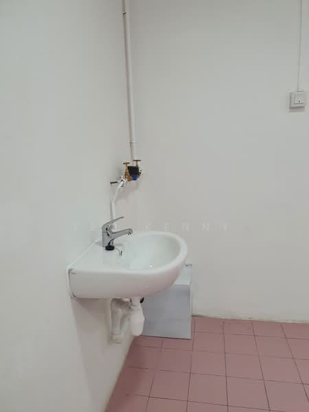People's Park Complex, 1 Park Road, 366 sqft, Other Retail For Rent, by Yeo Kenny, 24618051 - CommercialGuru.com.sg