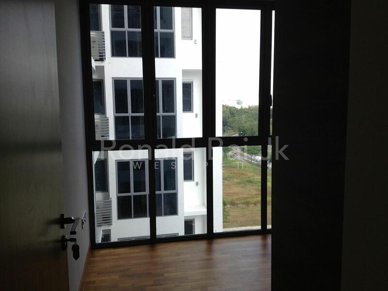 Seastrand, 7 Pasir Ris Link, Pasir Ris / Tampines, 3 Bedrooms, 1,109 sqft, Condominium For Sale, by Wes Peh, 24618998 - PropertyGuru.com.sg