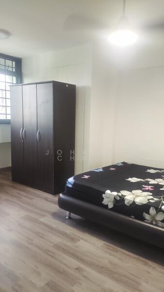 161 Lorong 1 Toa Payoh, 161 Lorong 1 Toa Payoh, Balestier / Toa Payoh, 1 Bedroom, 441 sqft, HDB Flat For Rent, by Johnny Chng, 24619370 - Room with laminated flooring - PropertyGuru.com.sg
