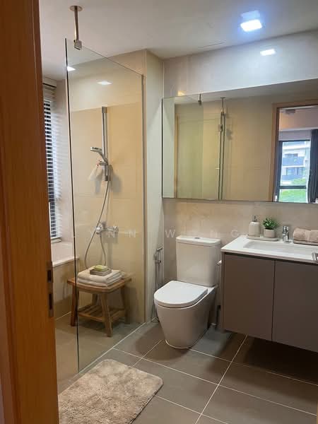 NV Residences, 95 Pasir Ris Grove, 2 Bedrooms, 904 sqft, Condominium For Sale, by Lynn Wong, 24620480 - COMMON BATHROOM - PropertyGuru.com.sg