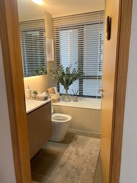 NV Residences, 95 Pasir Ris Grove, 2 Bedrooms, 904 sqft, Condominium For Sale, by Lynn Wong, 24620480 - MASTER BATHROOM - PropertyGuru.com.sg