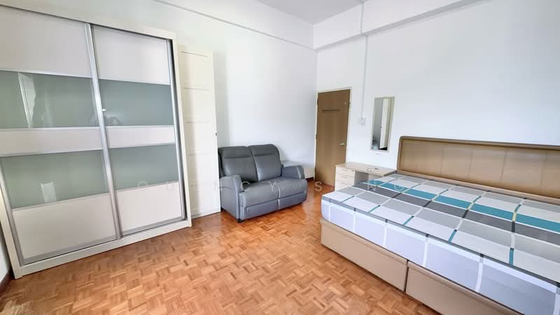 Sing Lian Building, Changi Road, Room Rental, 300 sqft, Walk-up Apartment For Rent, by Quincy Sung, 24621106 - PropertyGuru.com.sg
