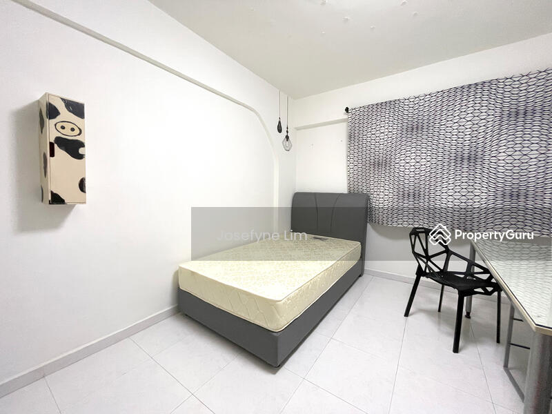 For Rent - 402 Hougang Avenue 10