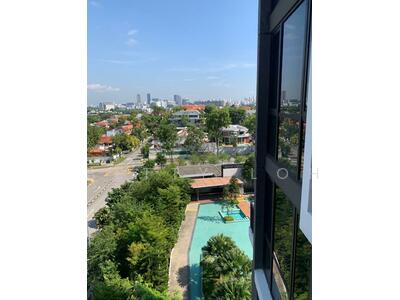 For Rent - The Trilinq