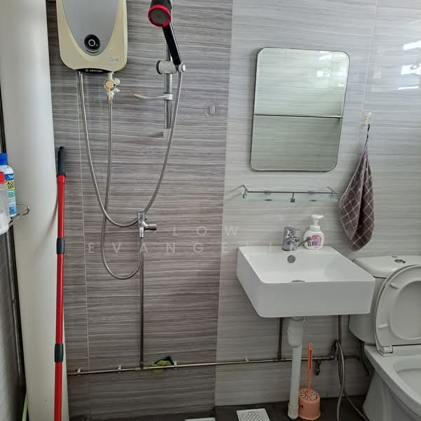 852 Jurong West Street 81, 852 Jurong West Street 81, Room Rental, 200 sqft, HDB Flat For Rent, by Evangeline Low, 24621921 - PropertyGuru.com.sg