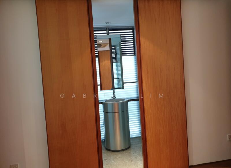 1st common bedroom bathroom