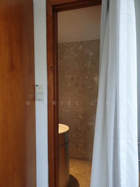 Junior master bathroom