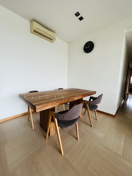 Hillview Regency, 26 Bukit Batok East Avenue 2, 2 Bedrooms, 969 sqft, Condominium For Rent, by Alicia Chan, 24622549 - PropertyGuru.com.sg