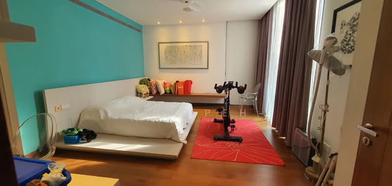 Near RGPS Beautiful Bungalow 2sty with basement, , 6 Bedrooms, 7,200 sqft, Bungalow House For Sale, by Ann Peh, 24625004 - PropertyGuru.com.sg