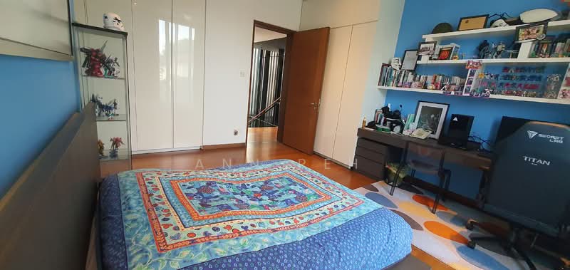 Near RGPS Beautiful Bungalow 2sty with basement, , 6 Bedrooms, 7,200 sqft, Bungalow House For Sale, by Ann Peh, 24625004 - PropertyGuru.com.sg