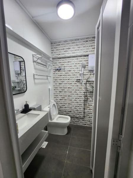 17 Bedok South Road, 17 Bedok South Road, Bedok / Upper East Coast, Studio, 120 sqft, HDB Flat For Rent, by Steve Voon, 24625077 - Bathroom - PropertyGuru.com.sg