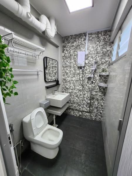 481 Tampines Street 44, 481 Tampines Street 44, Pasir Ris / Tampines, Studio, 130 sqft, HDB Flat For Rent, by Steve Voon, 24625127 - Bathroom - PropertyGuru.com.sg