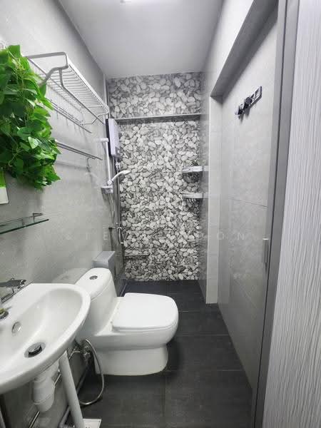 481 Tampines Street 44, 481 Tampines Street 44, Pasir Ris / Tampines, Studio, 106 sqft, HDB Flat For Rent, by Steve Voon, 24625127 - Bathroom - PropertyGuru.com.sg