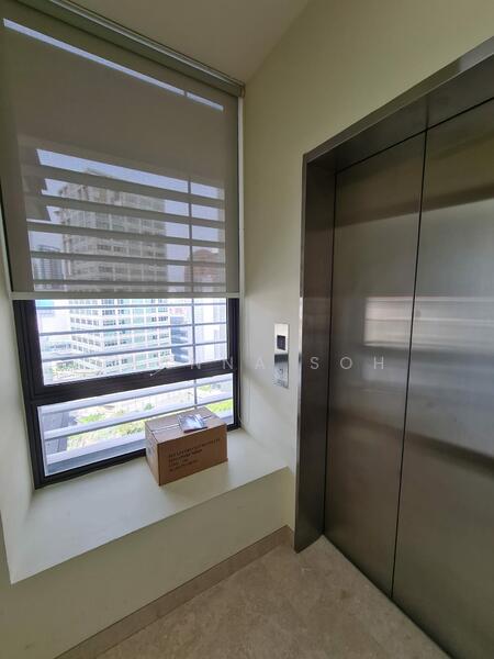 Private lift lobby with bench